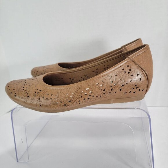 Baretraps Womens Mariah Almond Toe Slip-On Flats Size 6 Neutral Memory Foam‎ - Picture 4 of 7